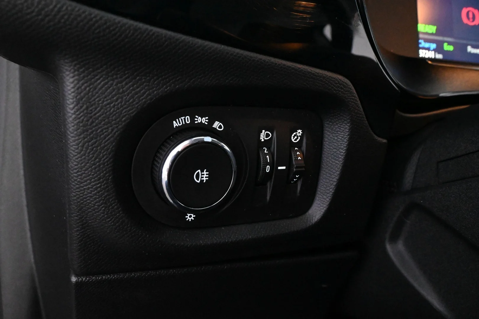 Car Image - 7c6NwhTlk3MP84xzoscvtU