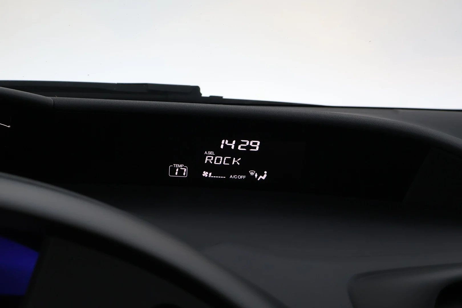 Car Image - 5fwi4MthWIFWmdEtRbaTYI