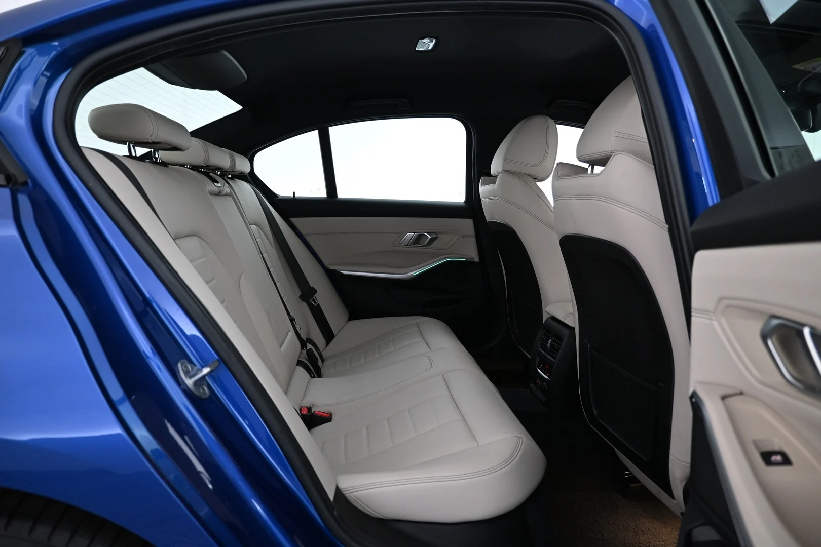 Car Image - 6eKSJ1ZVKnd6W4c0s4otU5