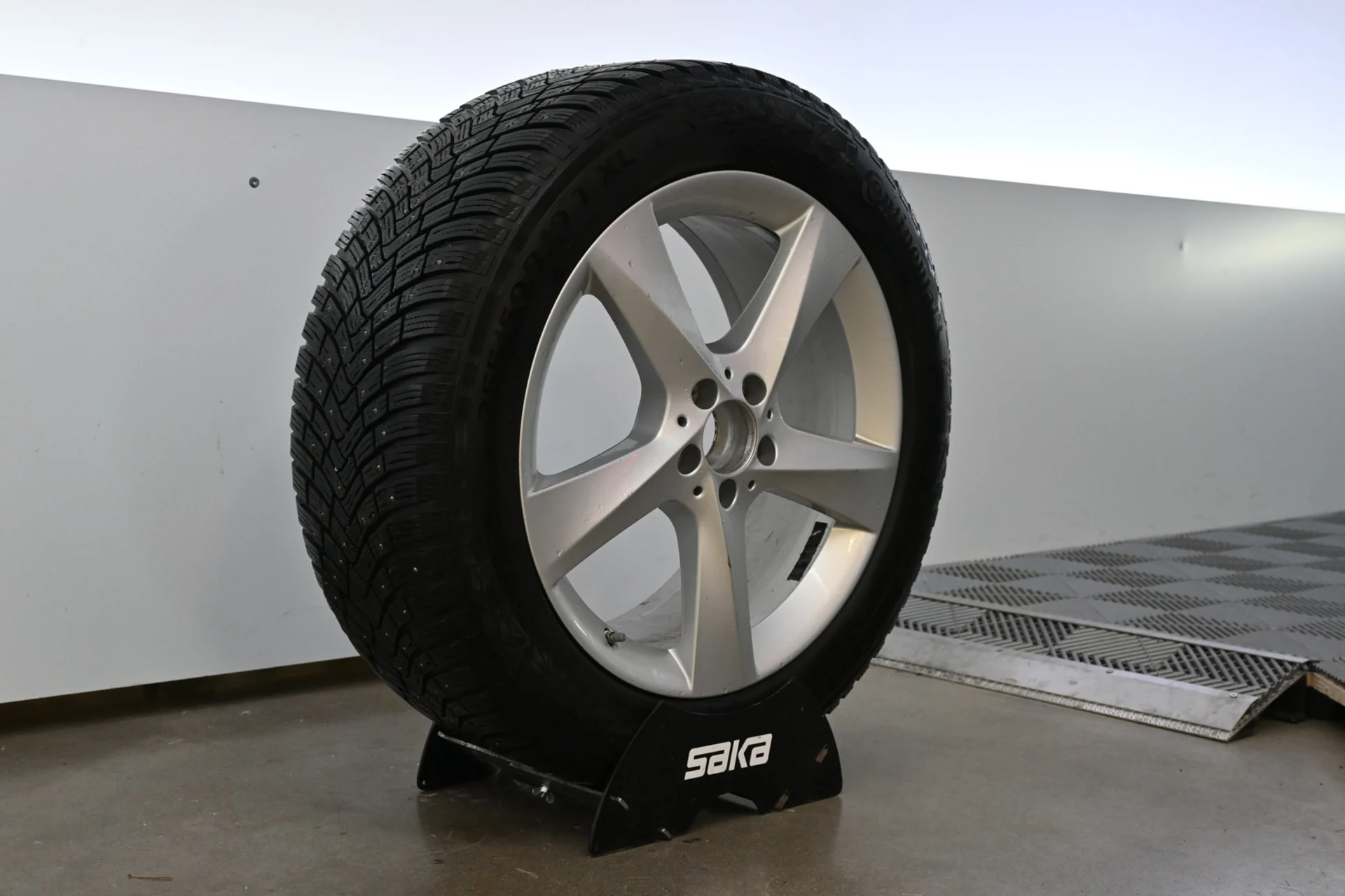 Car Image - 56LQwTuuPSsamPznOO1v6g