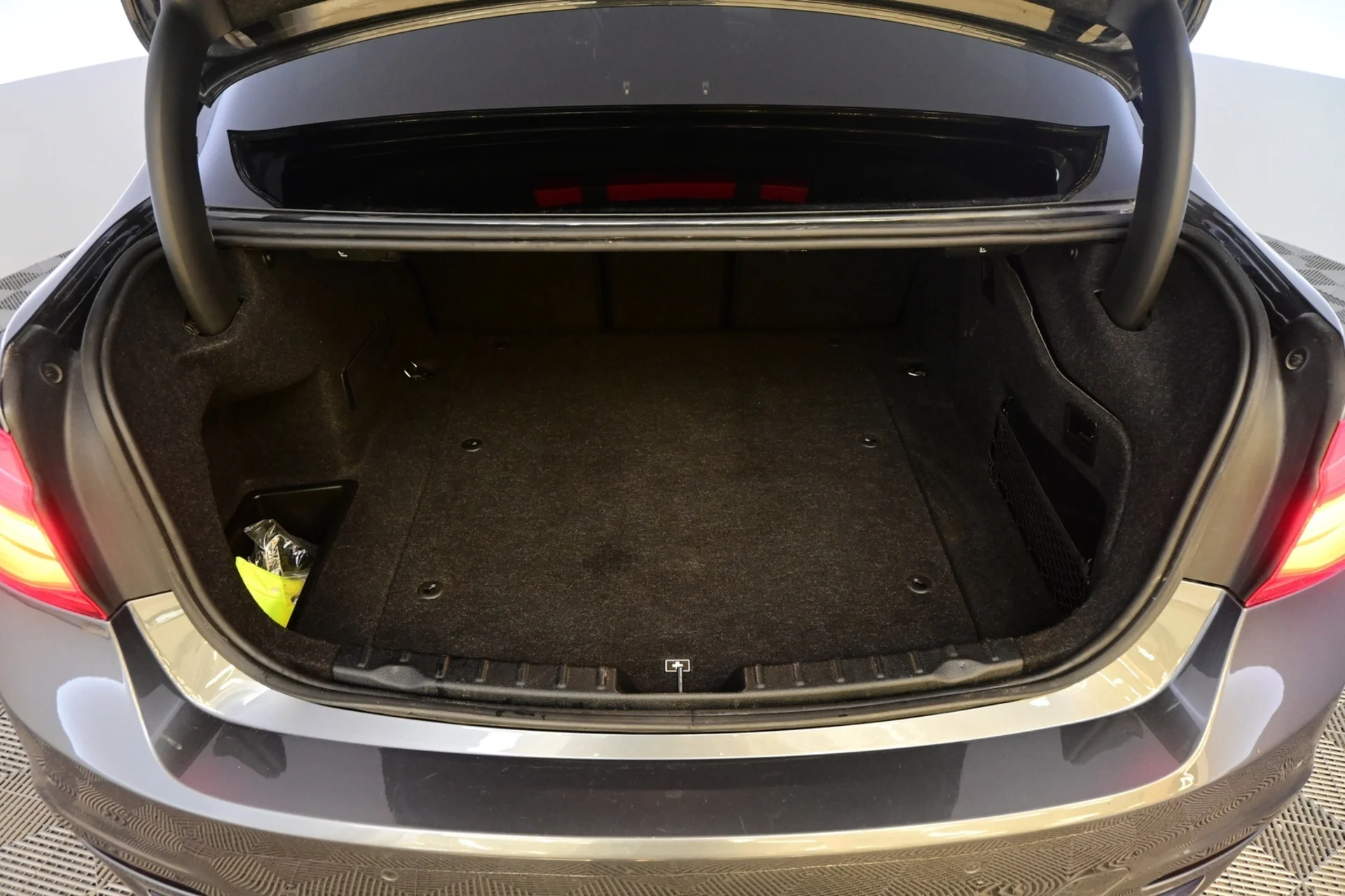 Car Image - 4gfc3MnPxVkn9J6KzkxjTa