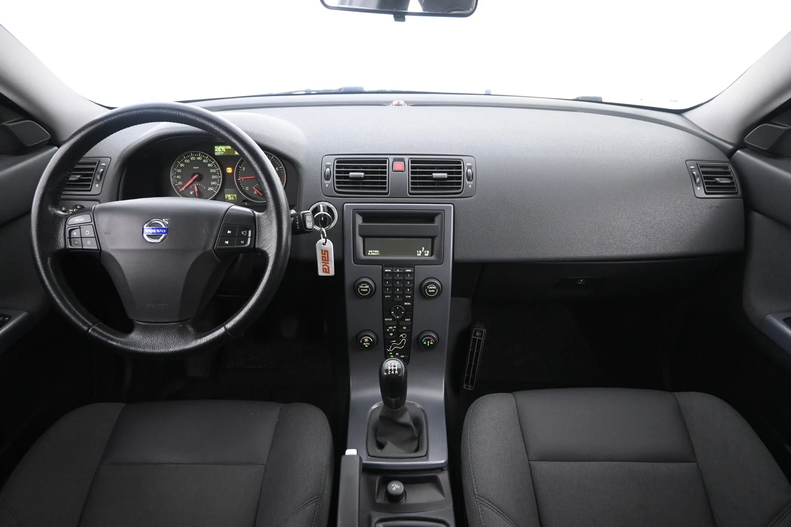 Car Image - 2tsqYO3oiWkuJgFzPNsVrN