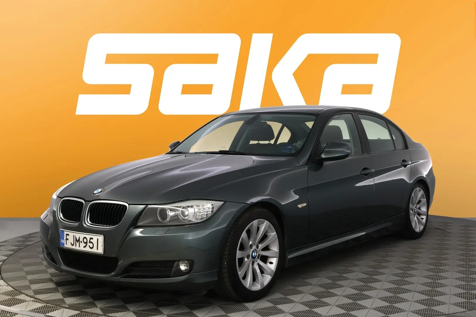 Car Image - 14RqUd3JJGyKiU7n9ujXxF