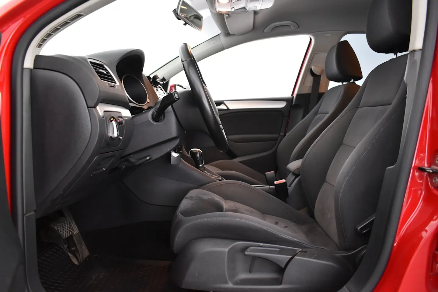 Car Image - U9wVbRSrPyE72RPI17XxM