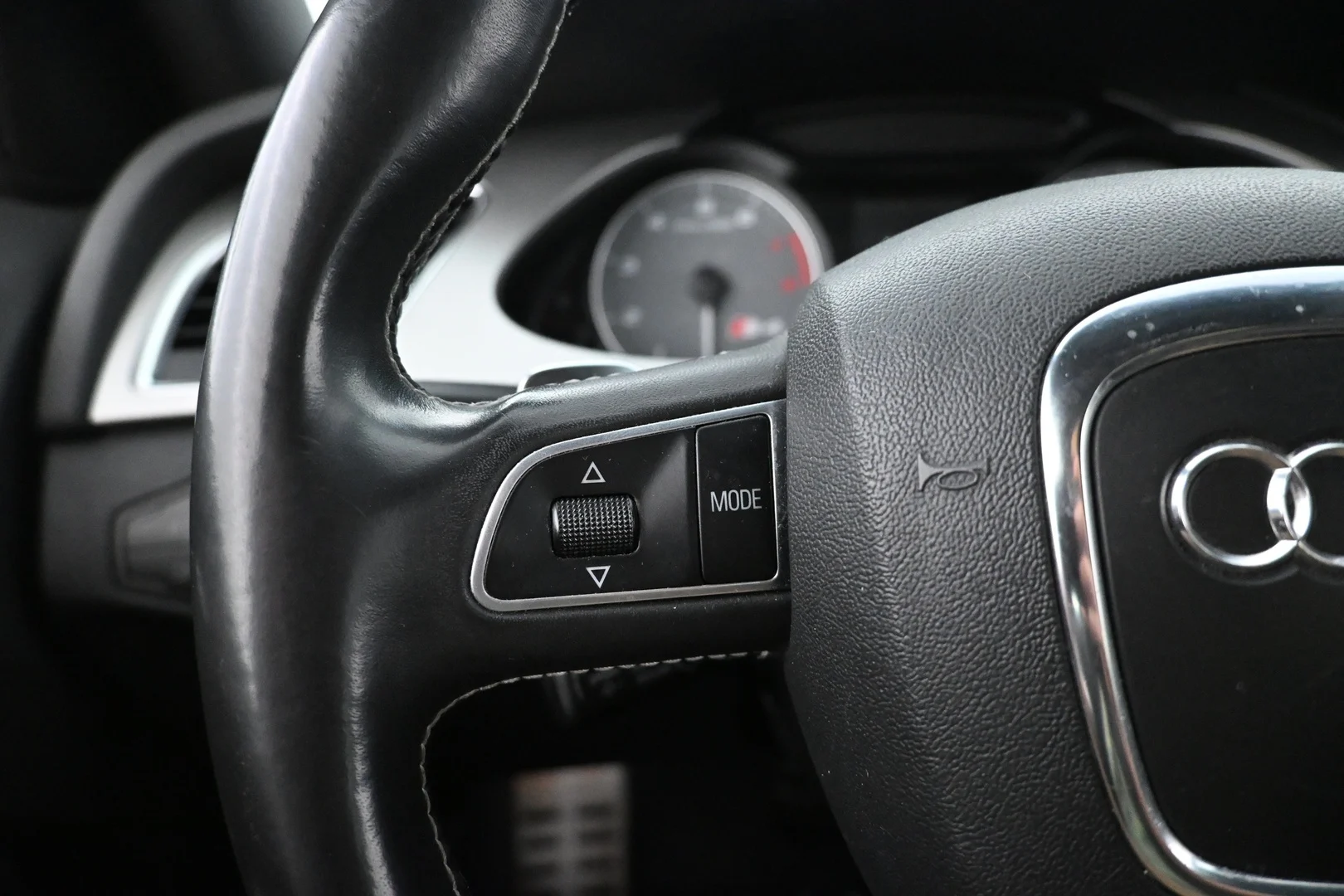 Car Image - pJnDgH3BeAeHvcfWOYcvP