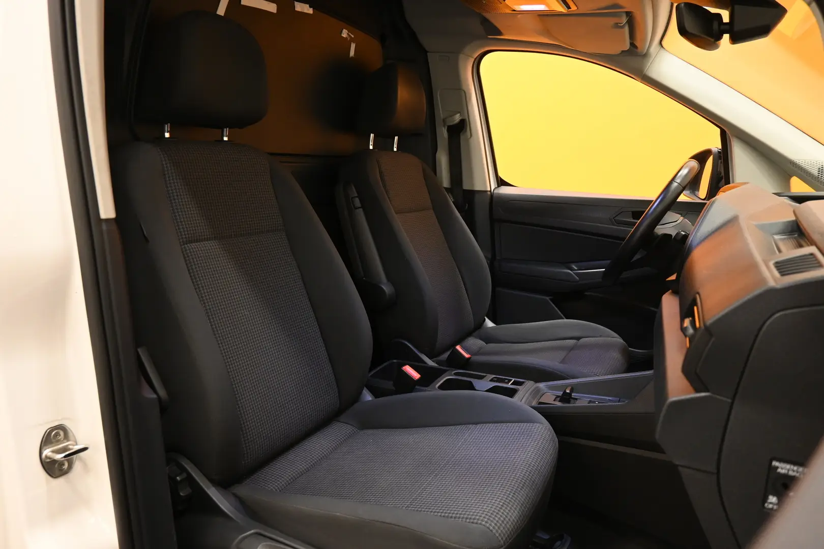 Car Image - 6LsLrnYahxncvRmyKCtAhV