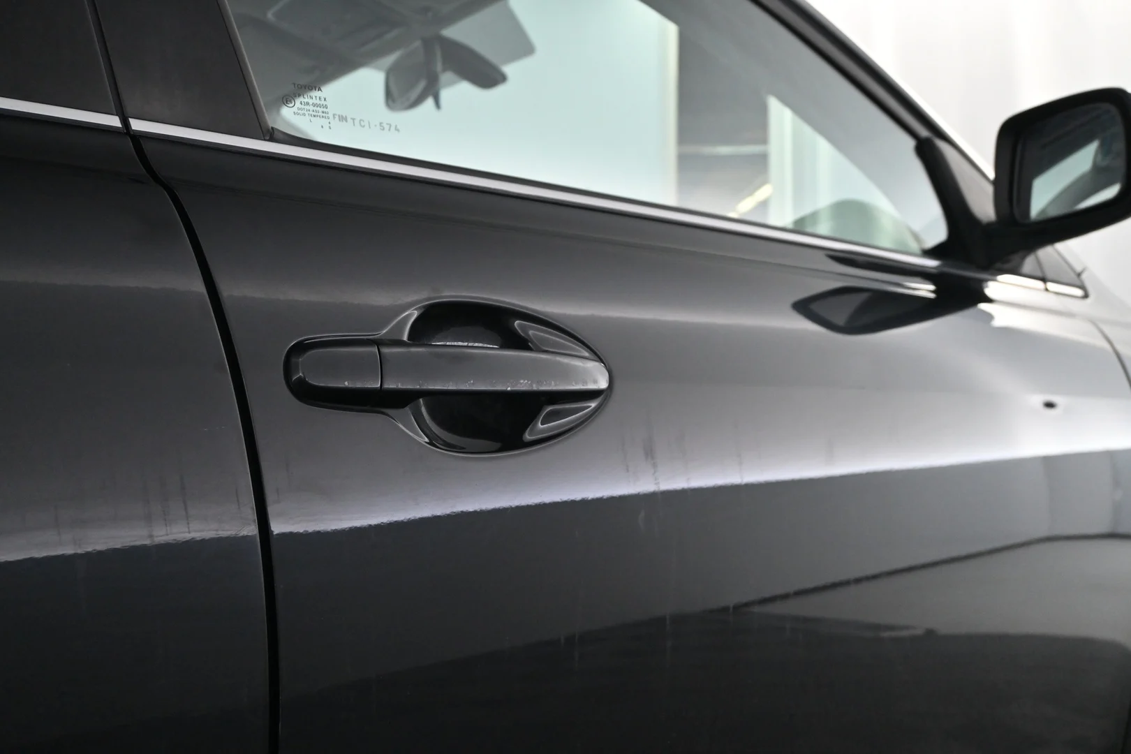 Car Image - 27vZu7Y7tqbDjfG2lt10zB