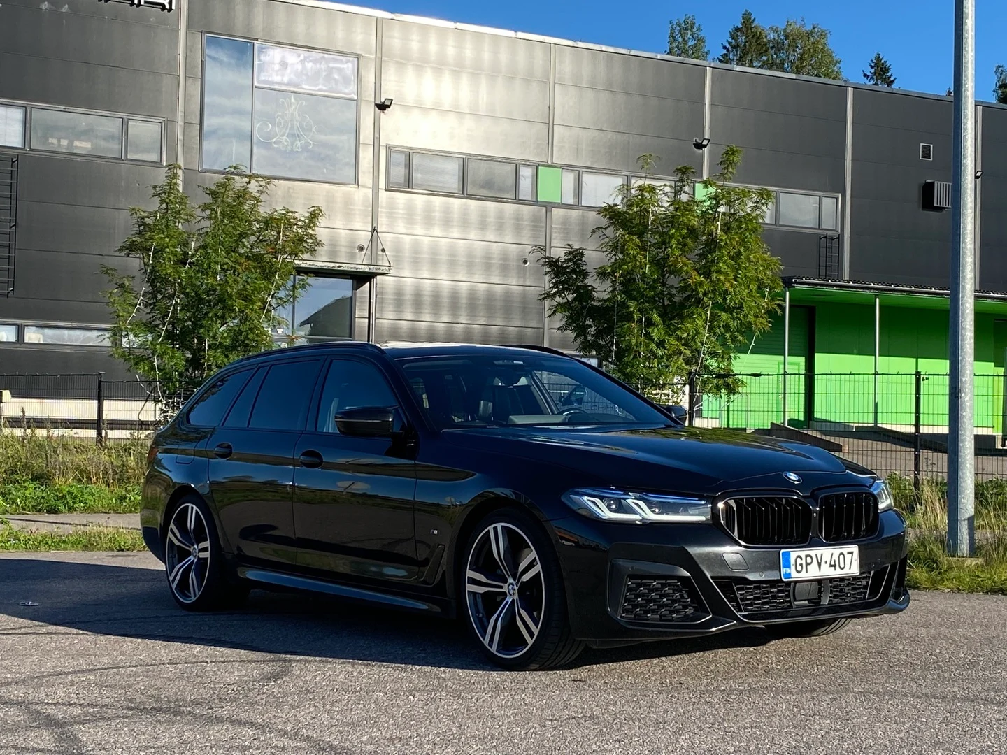 Car Image - 7qQmWasrUqwAoVgs4cHnrW