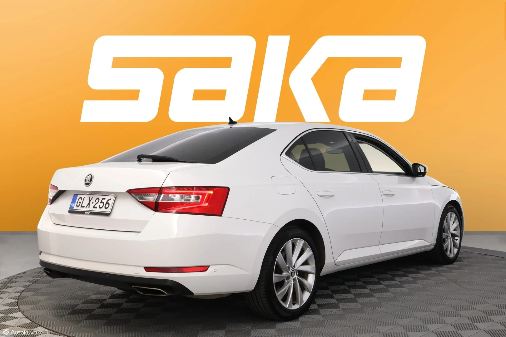 Car Image - 550j7H4KZzt3Dmg2VjLl23
