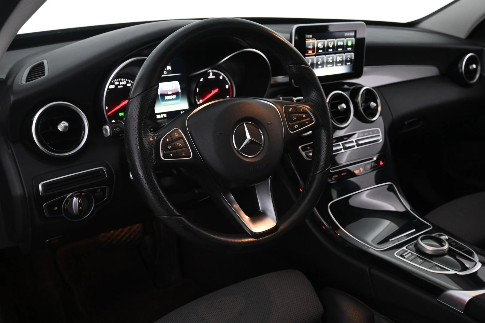 Car Image - KcEZSq5K9RAl0XelBfDXv