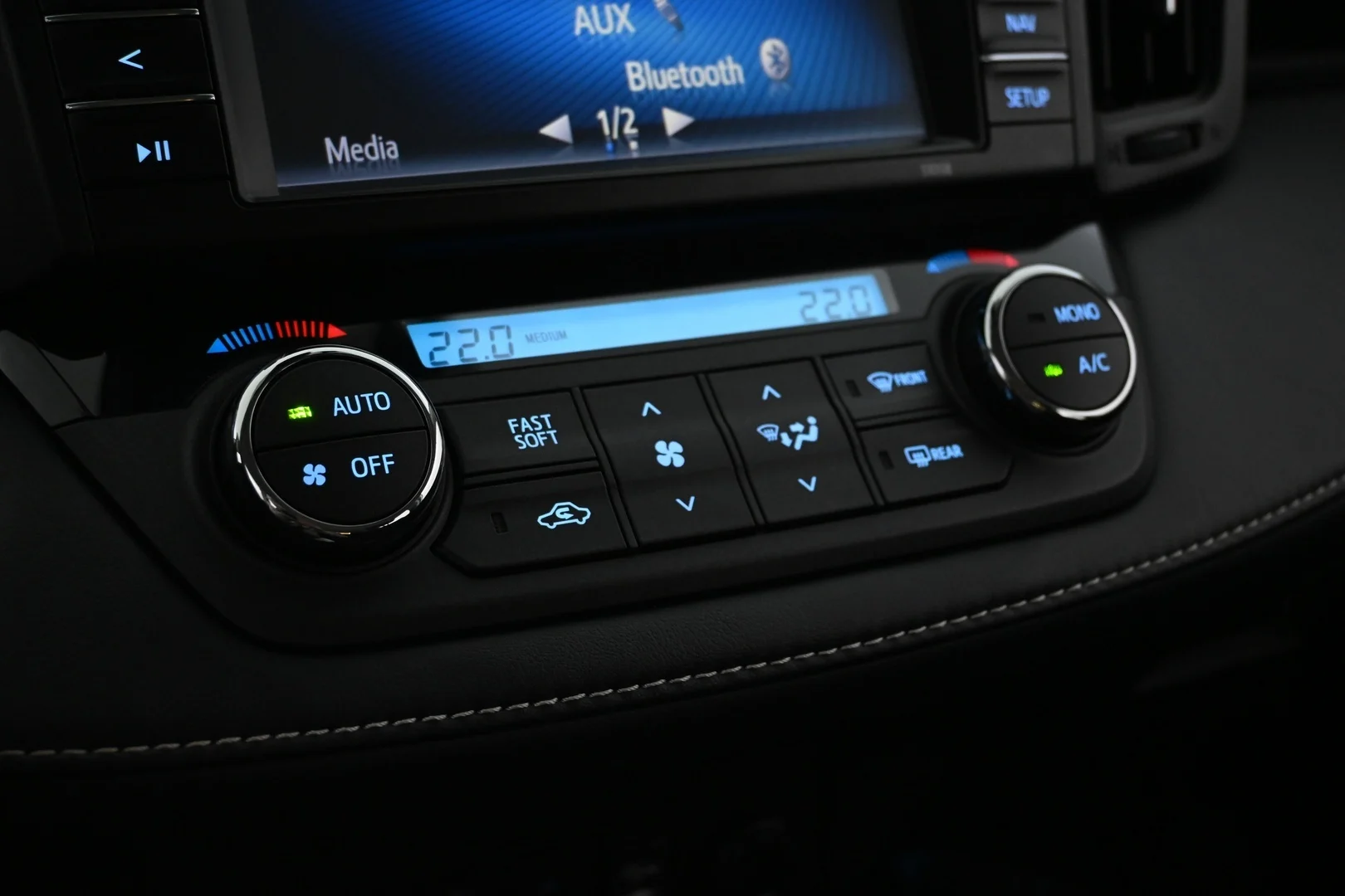 Car Image - nLGGFKH96fWhpaQOt0VPq