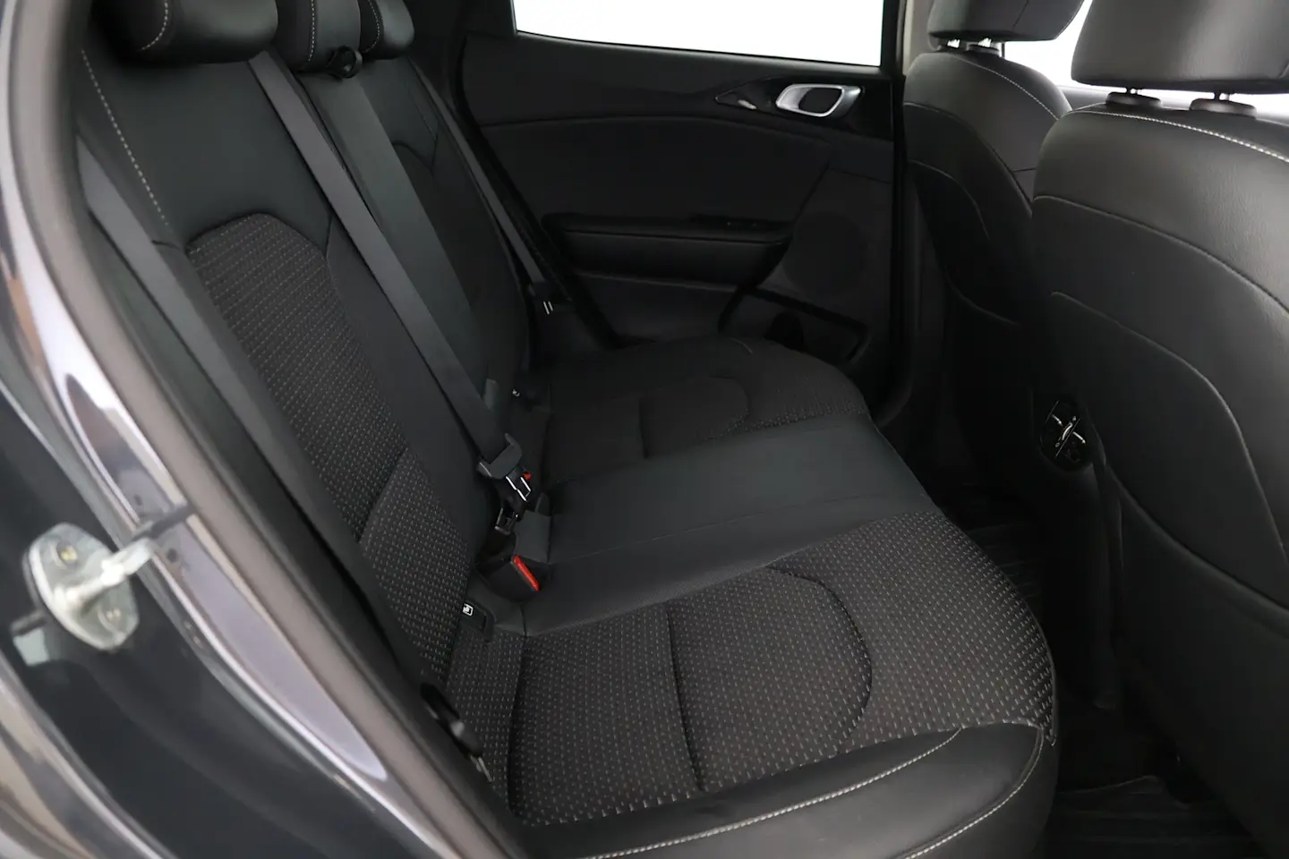 Car Image - 1pq6akW8FnEe32g7gobjtQ