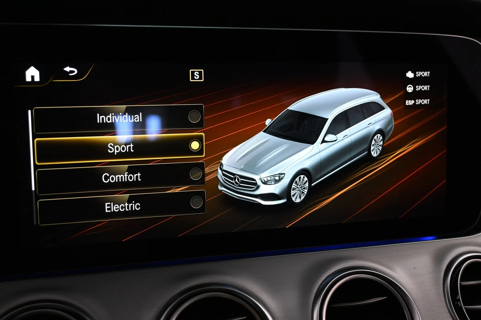 Car Image - 2kVeqoK8PBI7q3aY9zeBED