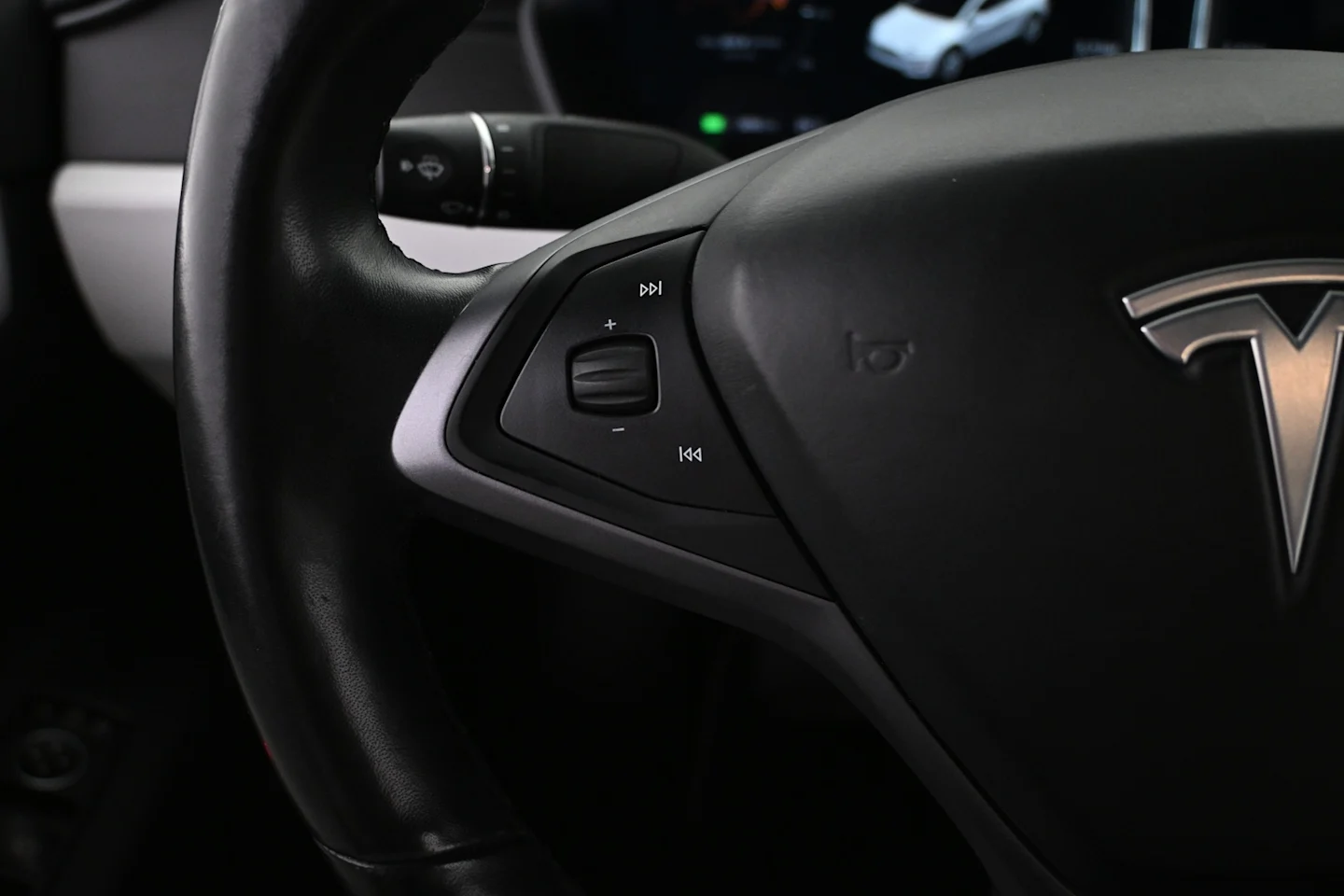 Car Image - 6wkE4ZoI3WKQKTKfKVHr4H