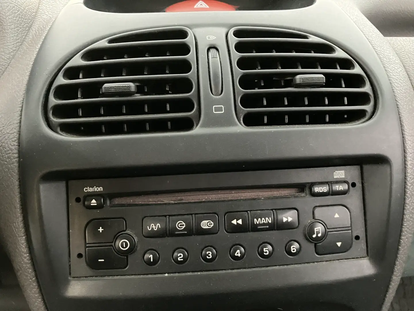 Car Image - 50CG11tvht1I0raSHuwphS