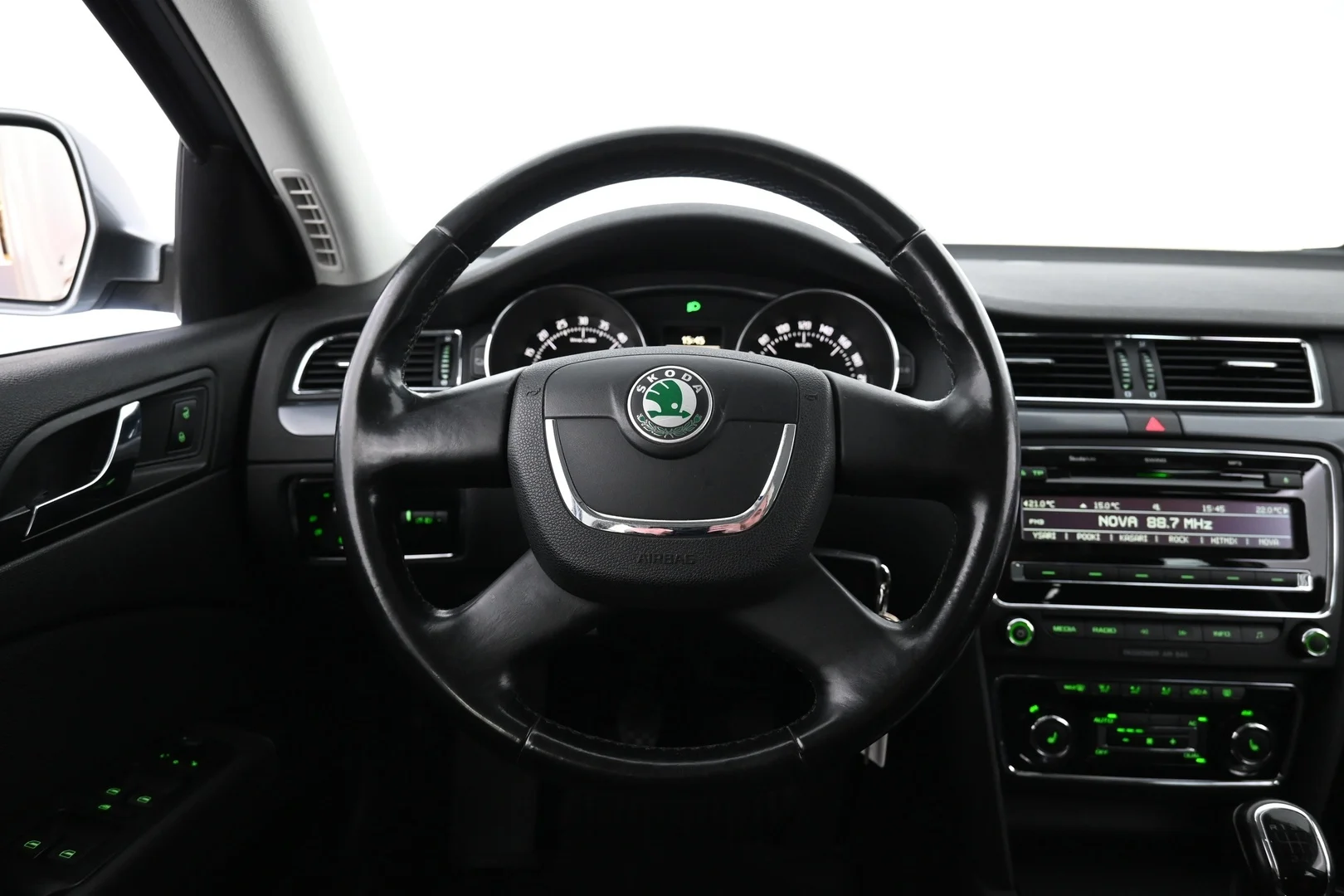 Car Image - 3zfHMlQjxBVPjsDs0jDhb5