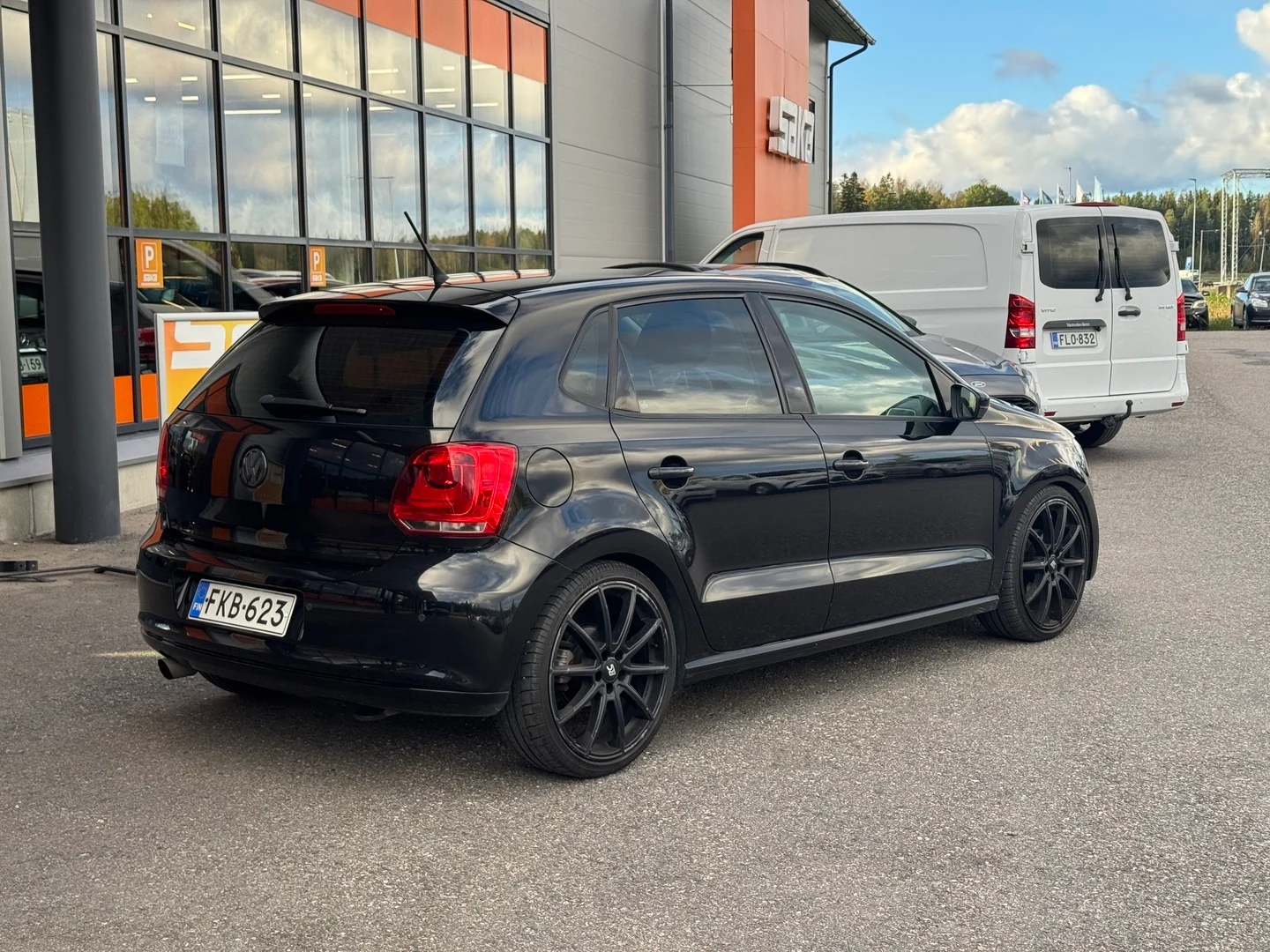 Car Image - 3HxYHUVsIEwQ16EWnYQBr0