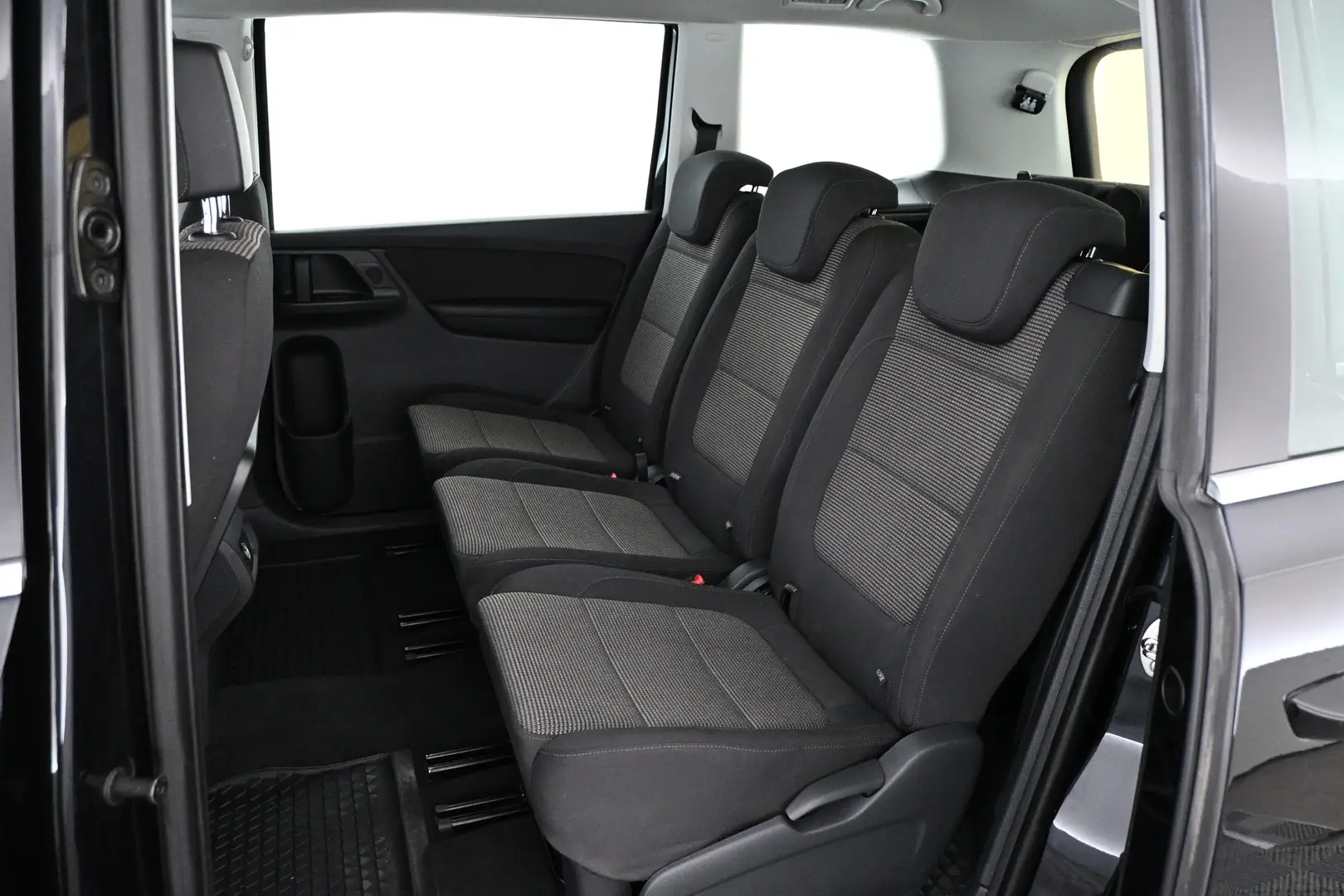Car Image - 1JSgHGpLjeHgBlrSylNeNk
