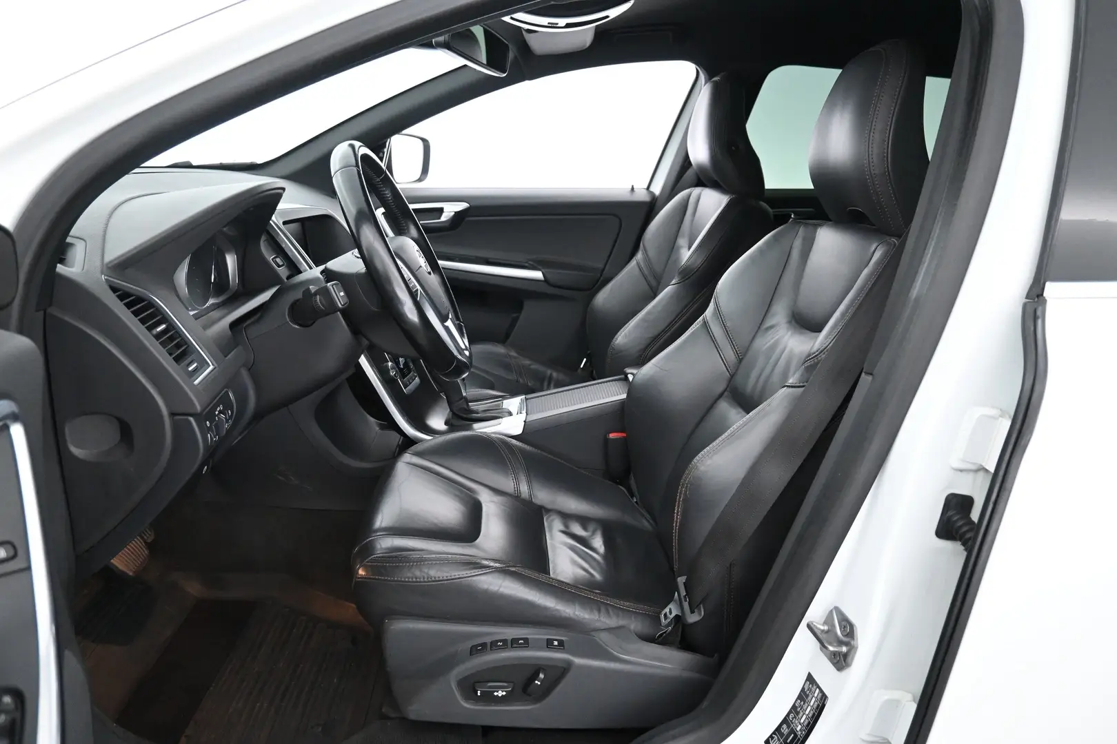 Car Image - 5llrrbFk8GU0Ha0jnGtOxD