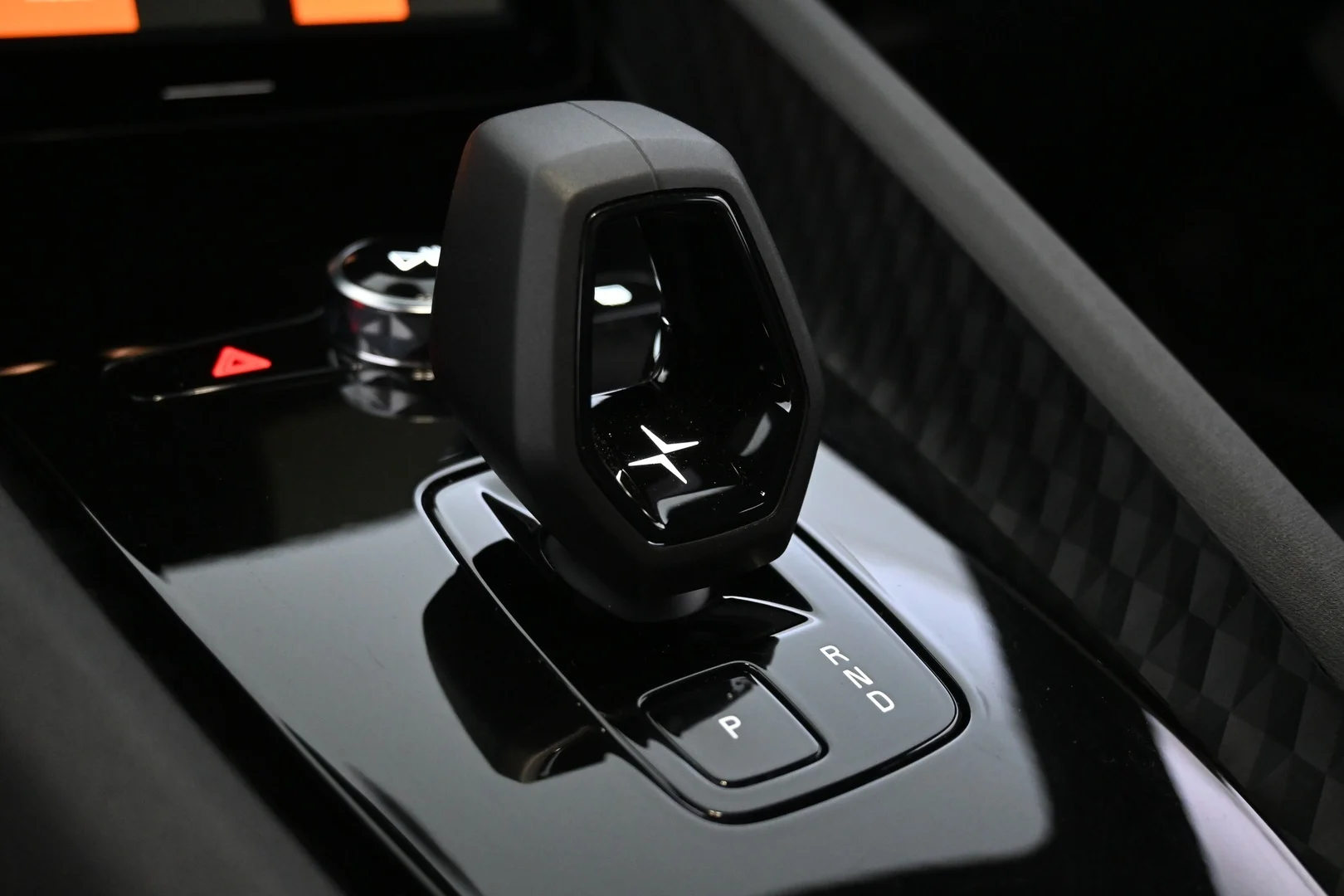 Car Image - 3OnZcBxmo0SqiV7BoXuAxw