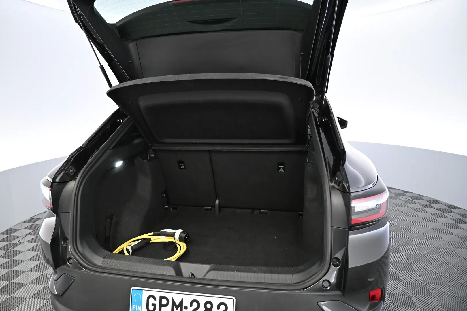 Car Image - IifRfHcYhJgsNF1g8aOOQ