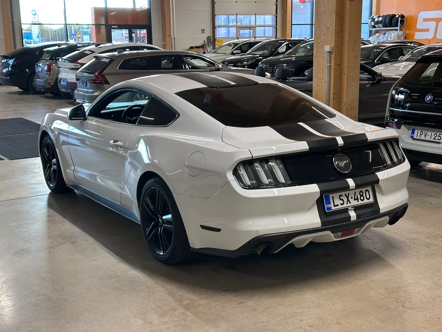 Car Image - 2MeT7DC45NAMYKjH8qrNZL