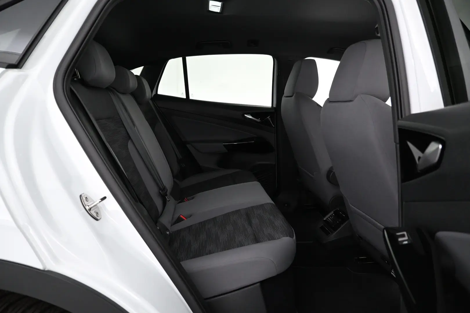 Car Image - 2gquyhoFaB6qvxAGoTKTtE