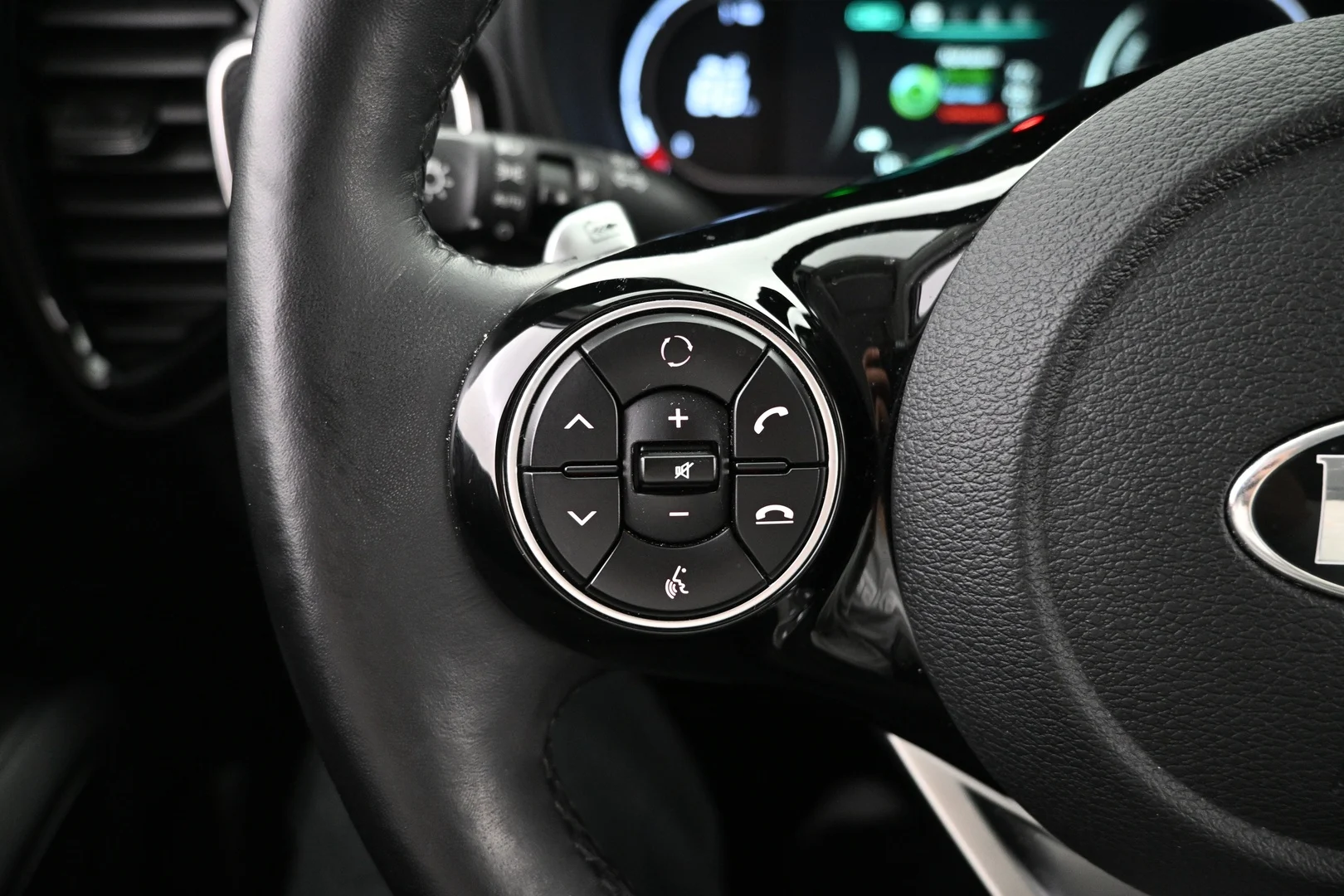 Car Image - 6AOavN7ycjhZTHqdwt1EYG