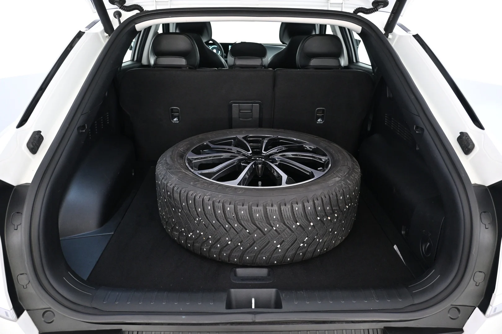 Car Image - 4tJHSfI9rLB20k3KYrvset
