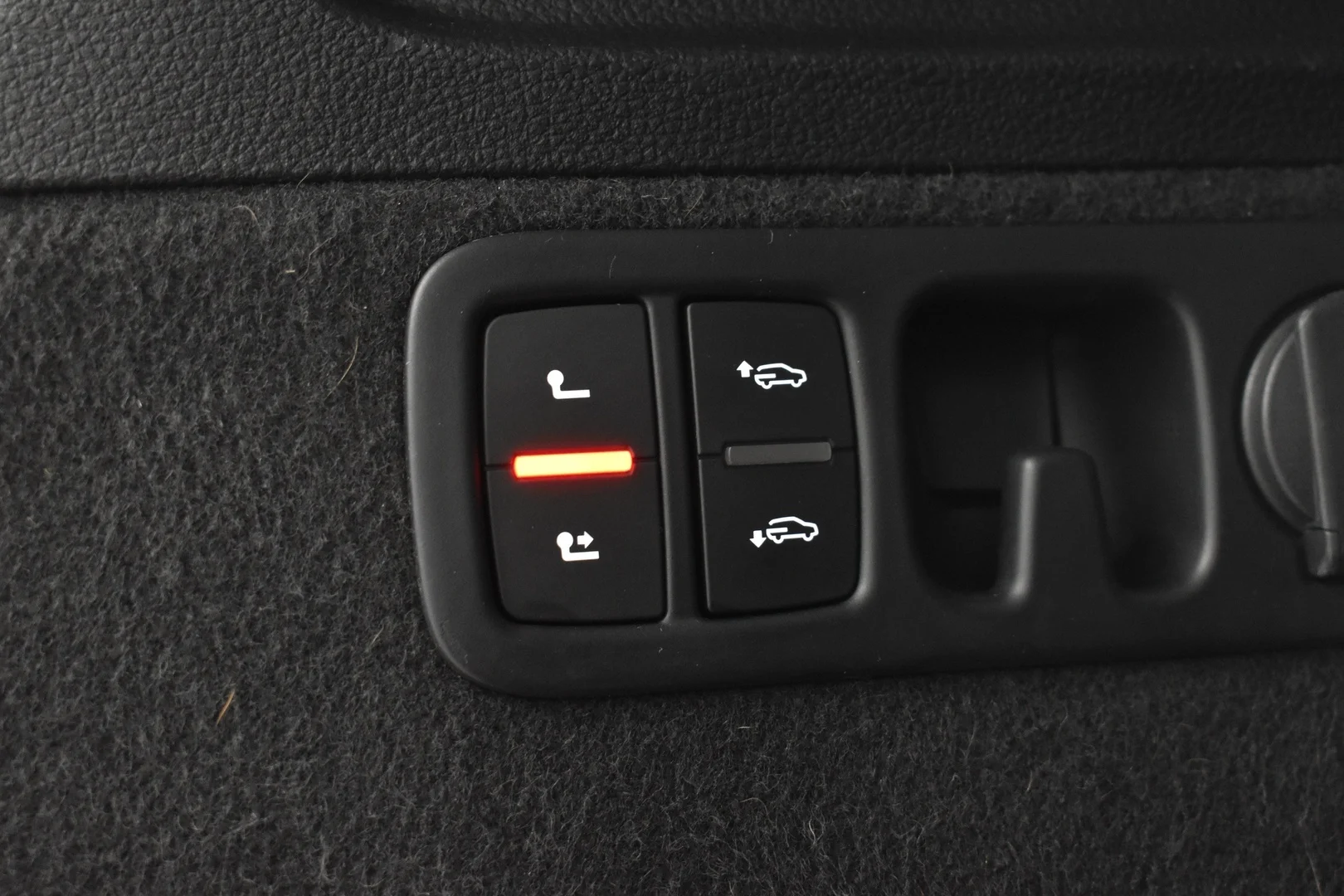 Car Image - 3eriG6w0vRKFIS0kC3oaAQ