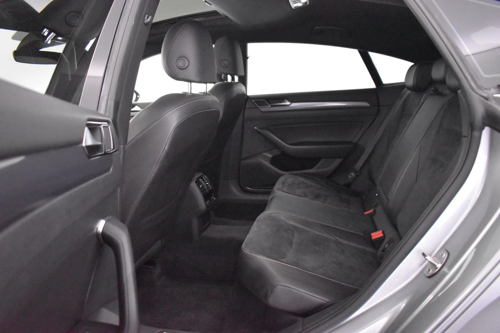 Car Image - 2pai29HWUP5X9I6TNGUslb