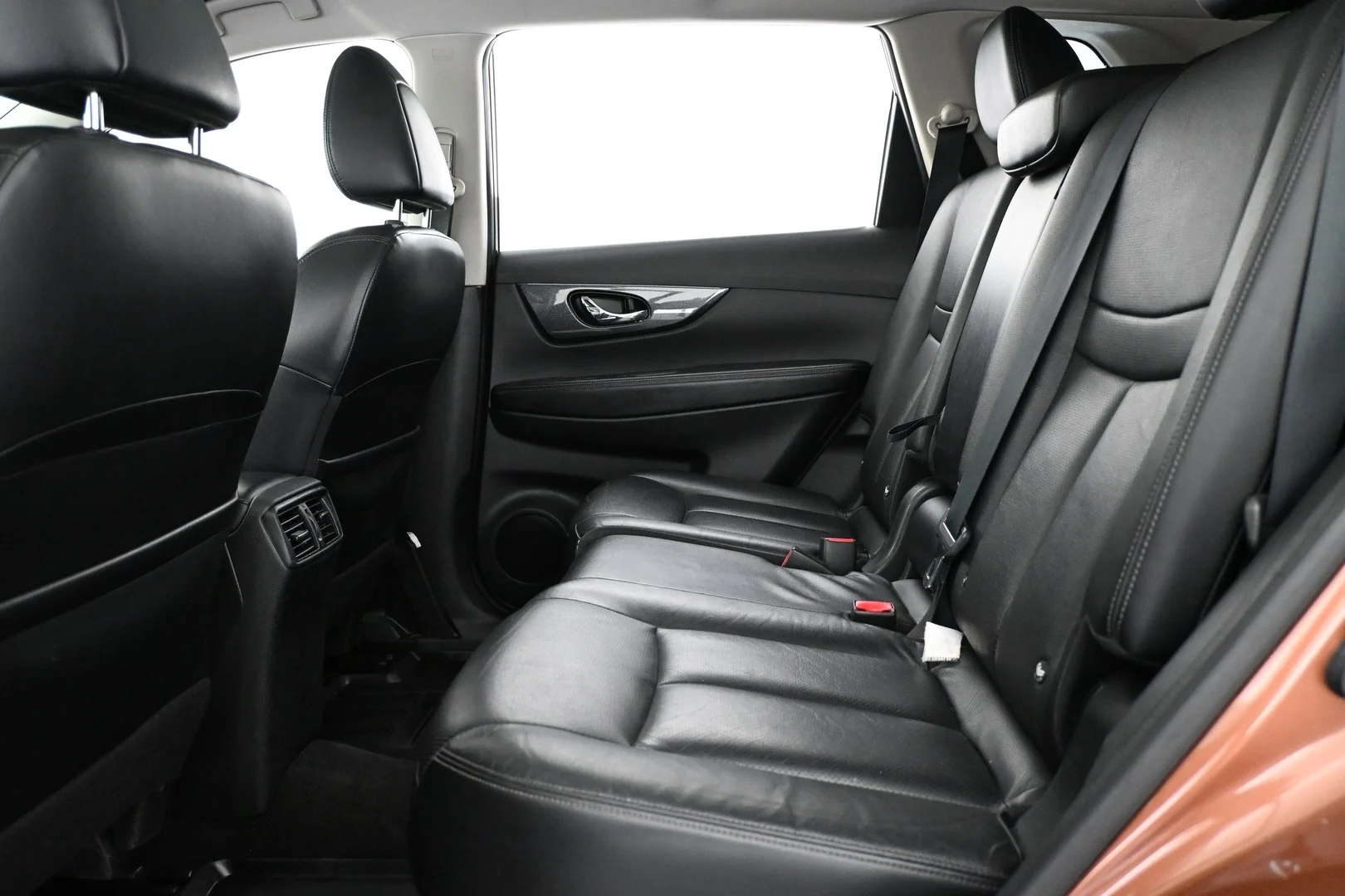 Car Image - 16vit5fUeQIr0U1JrUoOUs