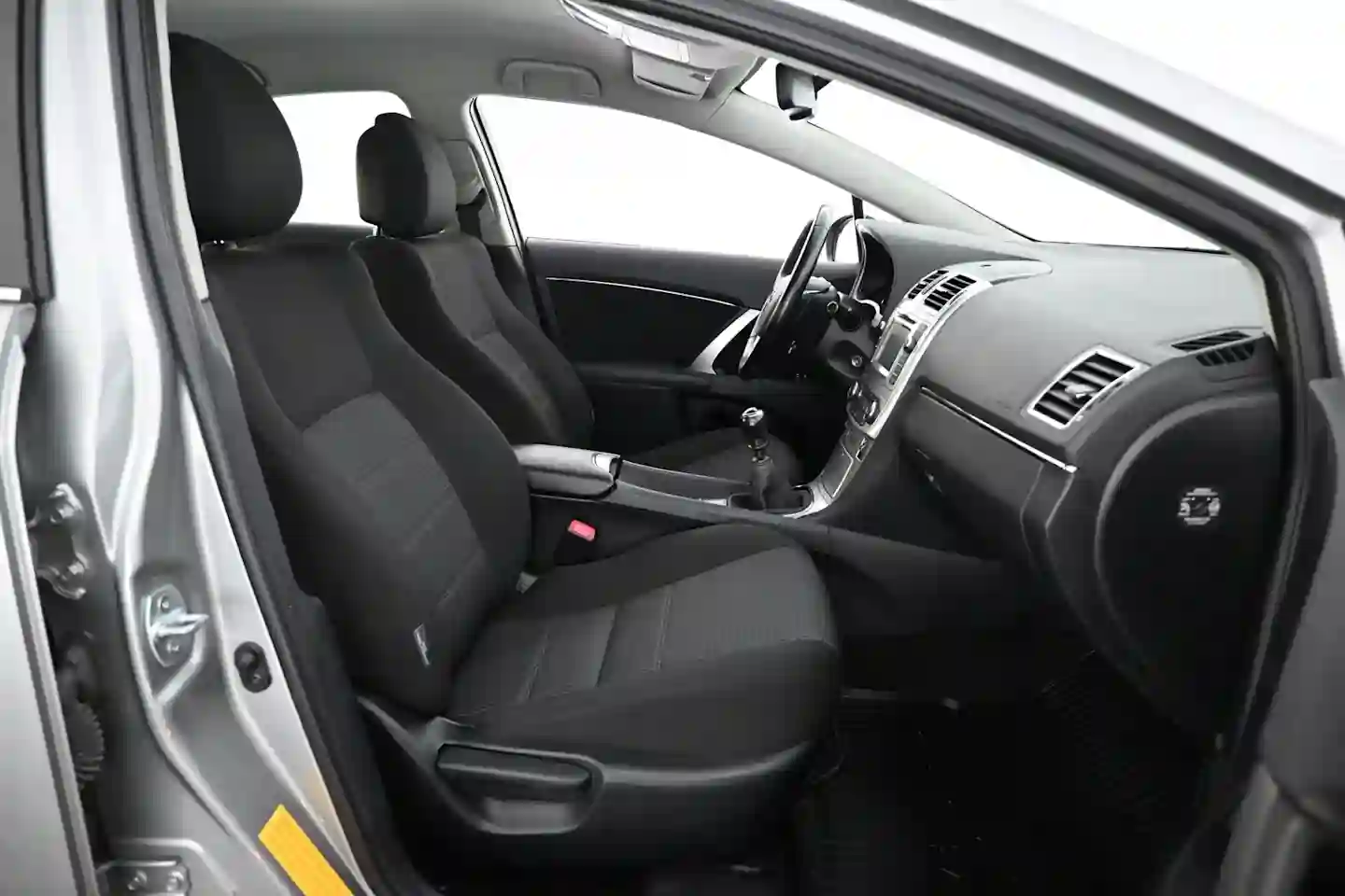 Car Image - 6ys6WQpthZZ5JMpSljBnM3