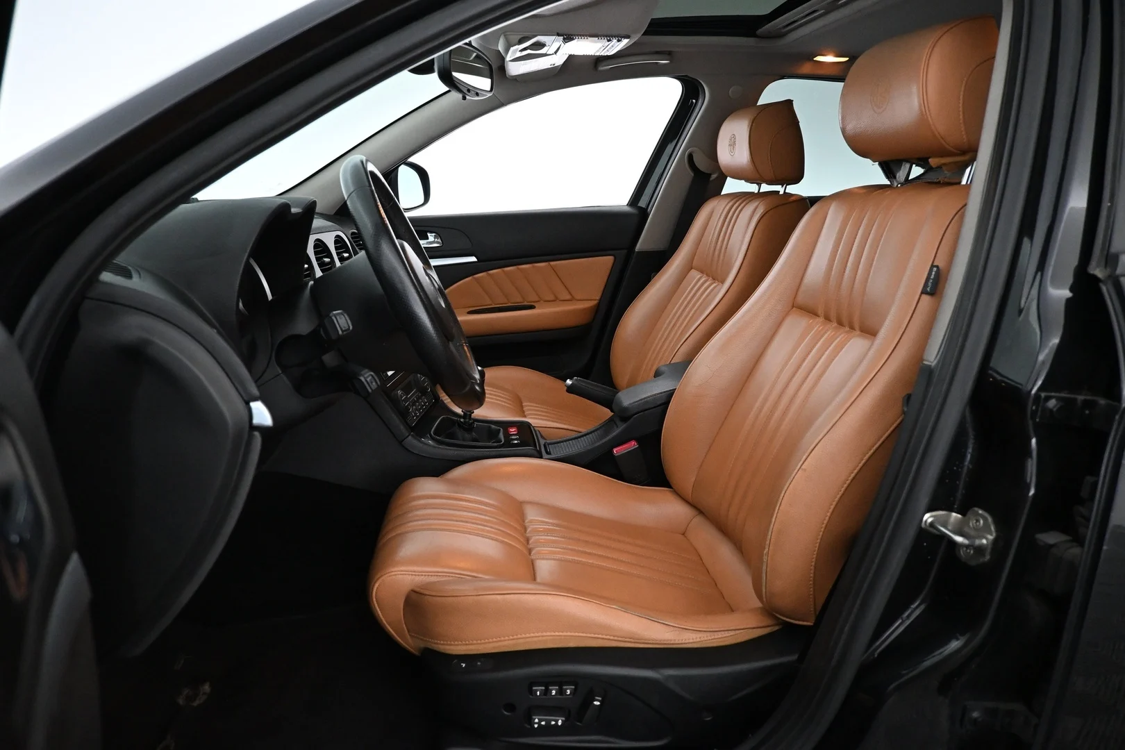 Car Image - 8WecgVIz9fuywB6VHVFkT