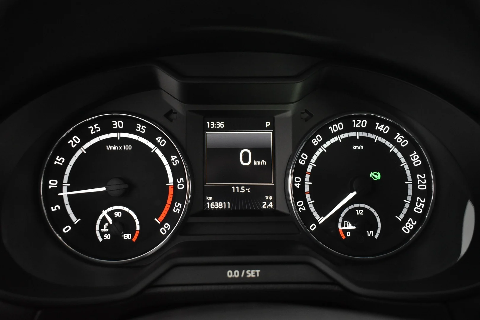 Car Image - hiX4PAiyeqBdmCyZ3uWP9