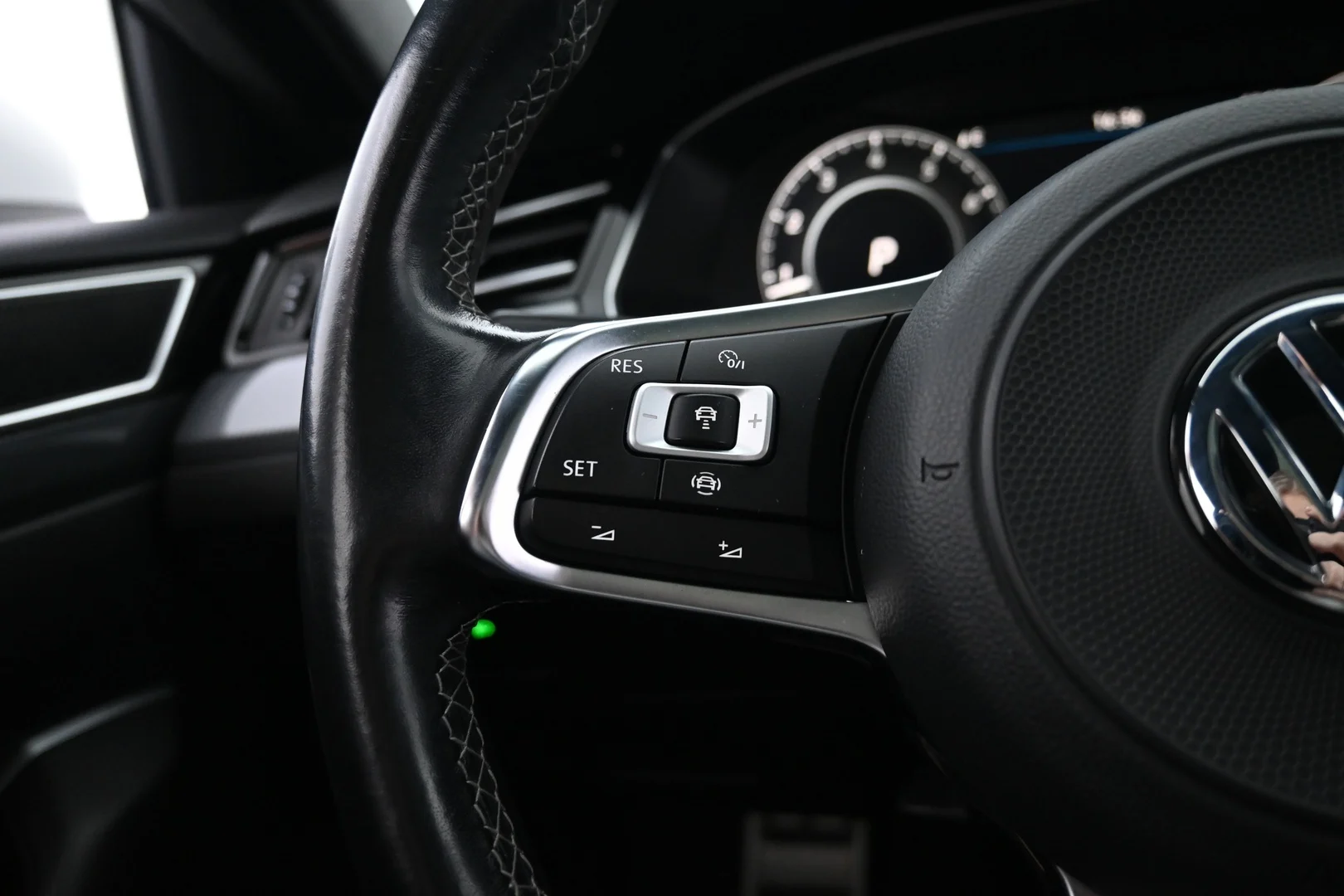 Car Image - 2O4giZZMXZFuMQ8SYxlI6s