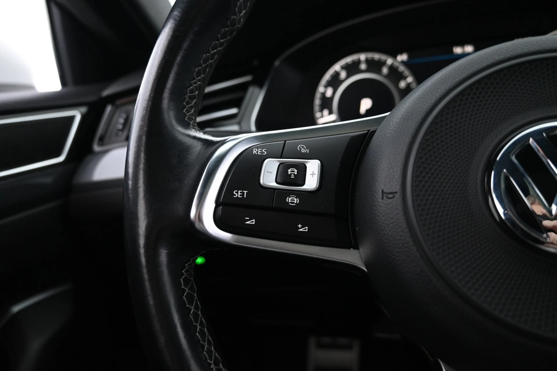 Car Image - 2O4giZZMXZFuMQ8SYxlI6s