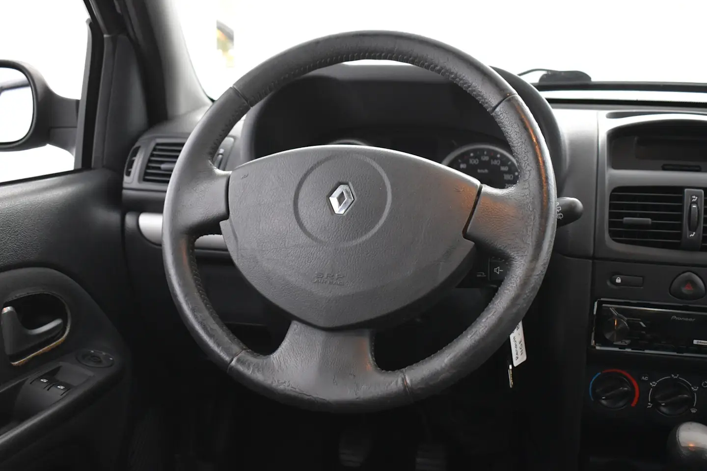 Car Image - pSNCjO9sct1ry6aqQIkD5