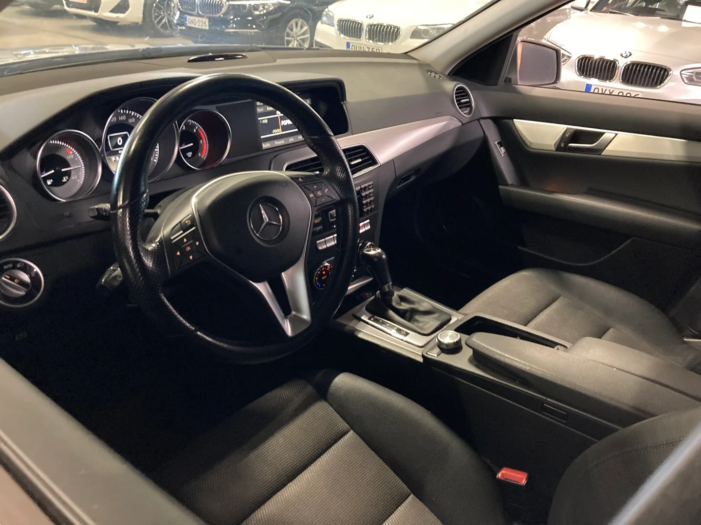 Car Image - 4uDm4wnaWjTsHGXlibWXDQ