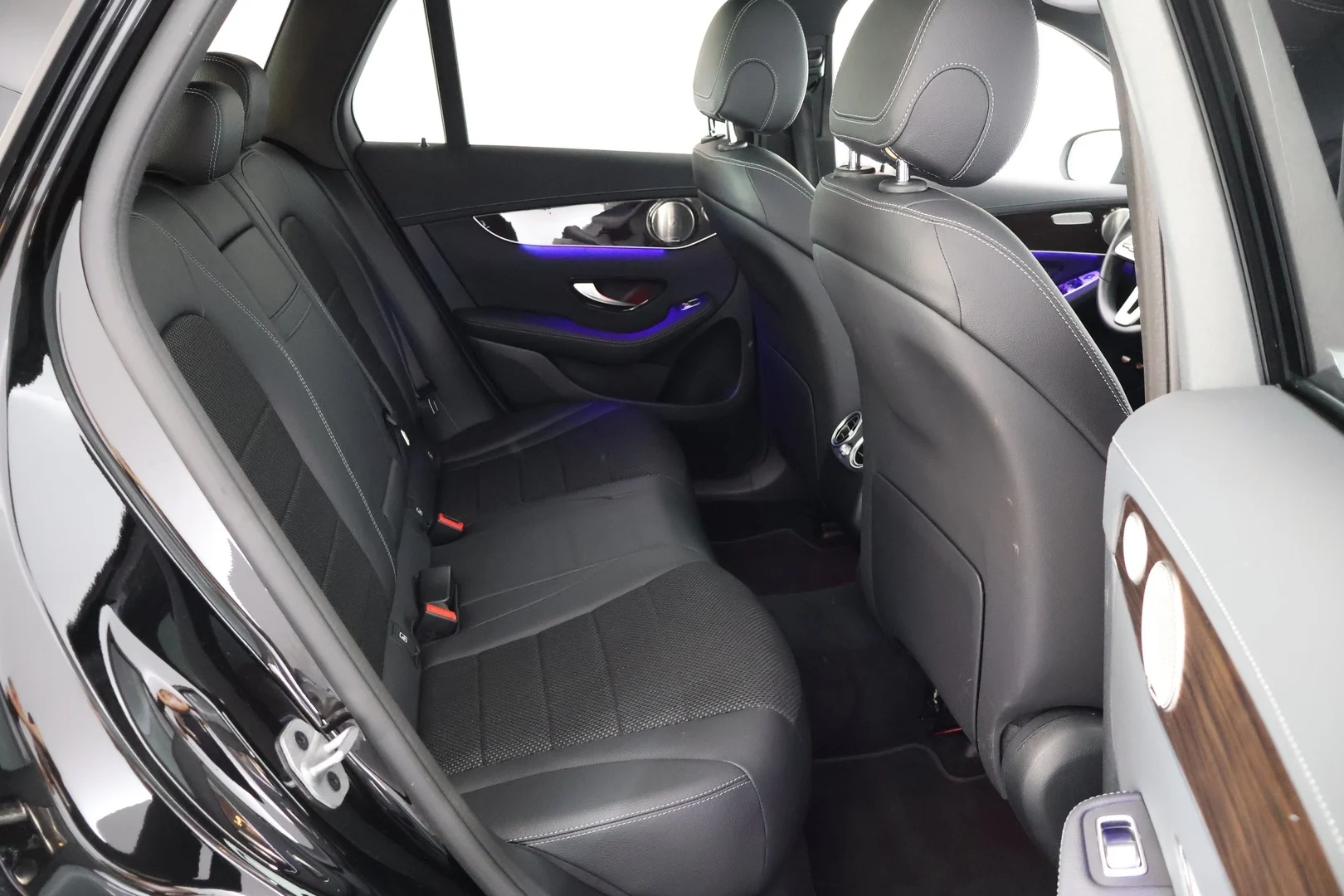 Car Image - 1hEBRstgkKmMHtZzGB8ms9