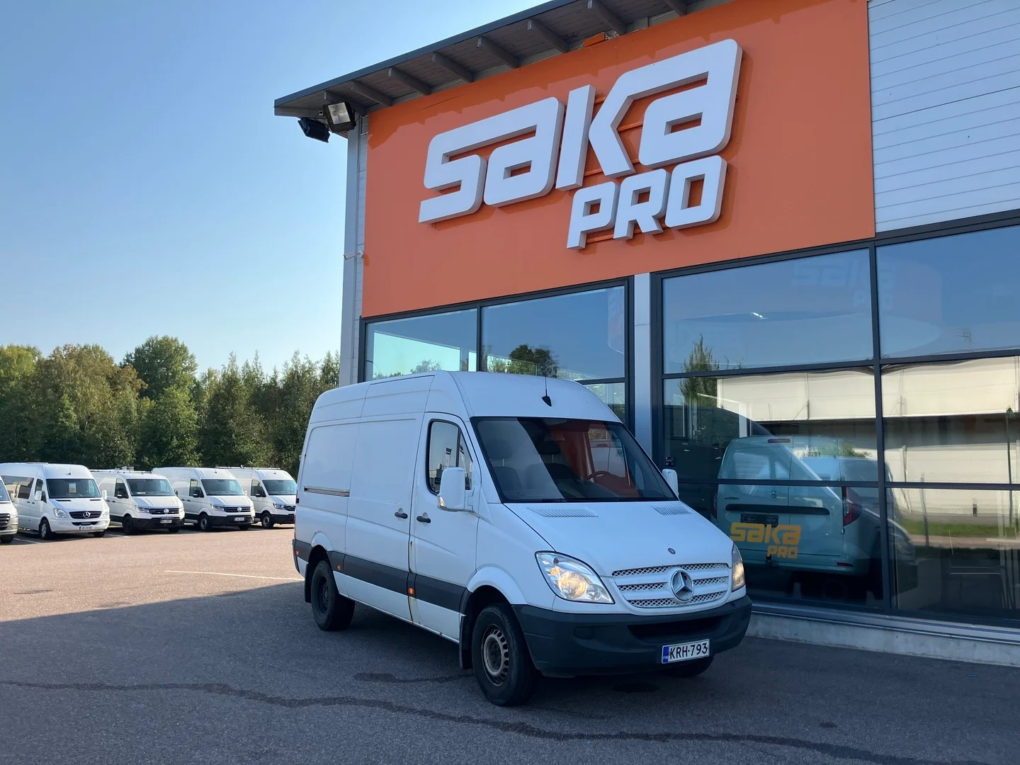 Car Image - 1vKdP1f2YLbZbfKUsz8Lih