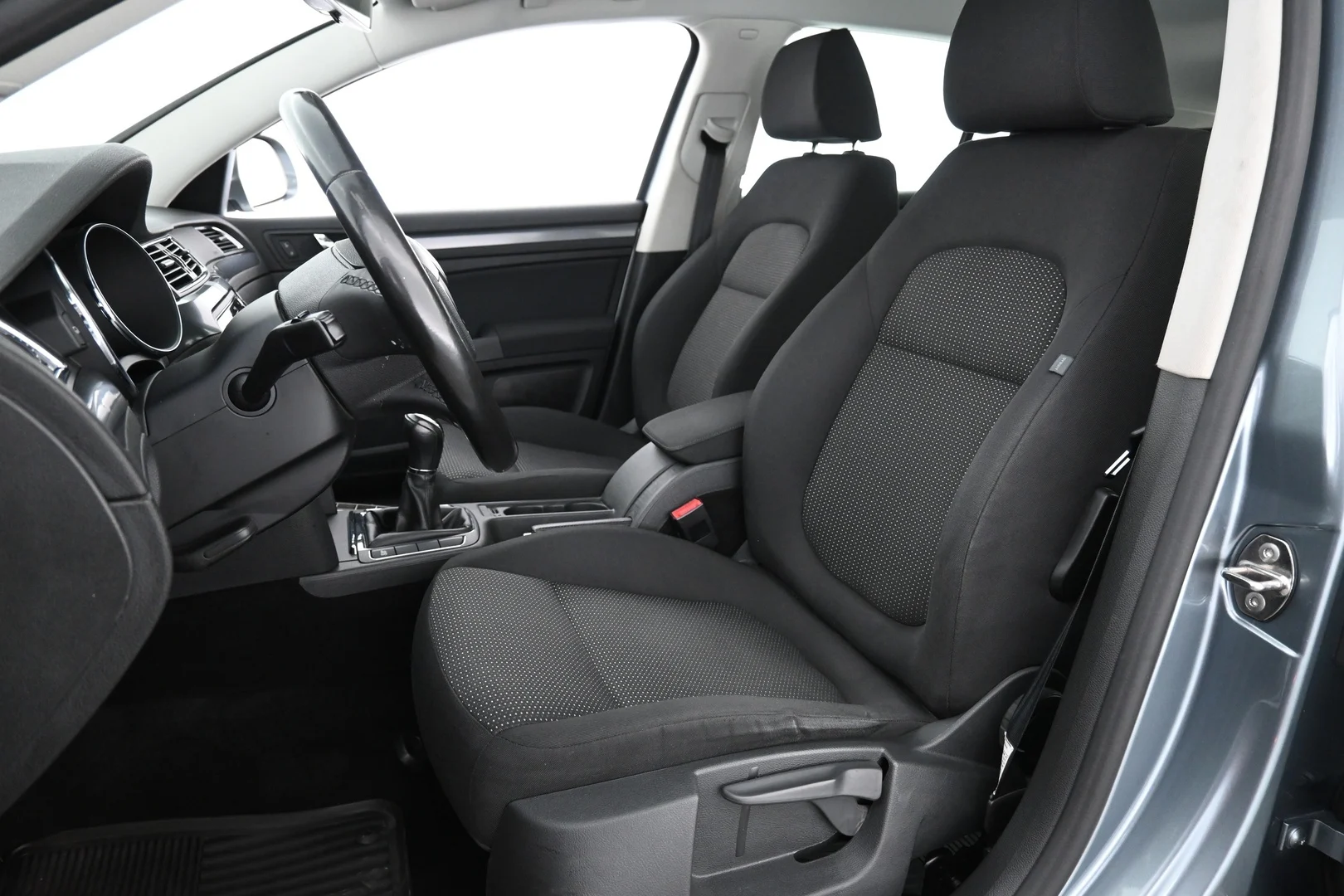 Car Image - 3zfHMlQjxBVPjsDs0jDhb5