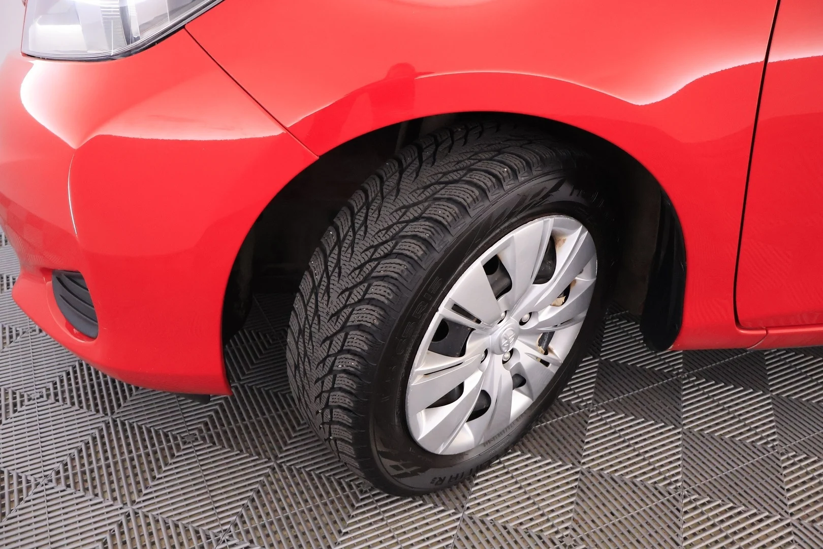 Car Image - 62dRNP6DgMALLo270ZFl3e