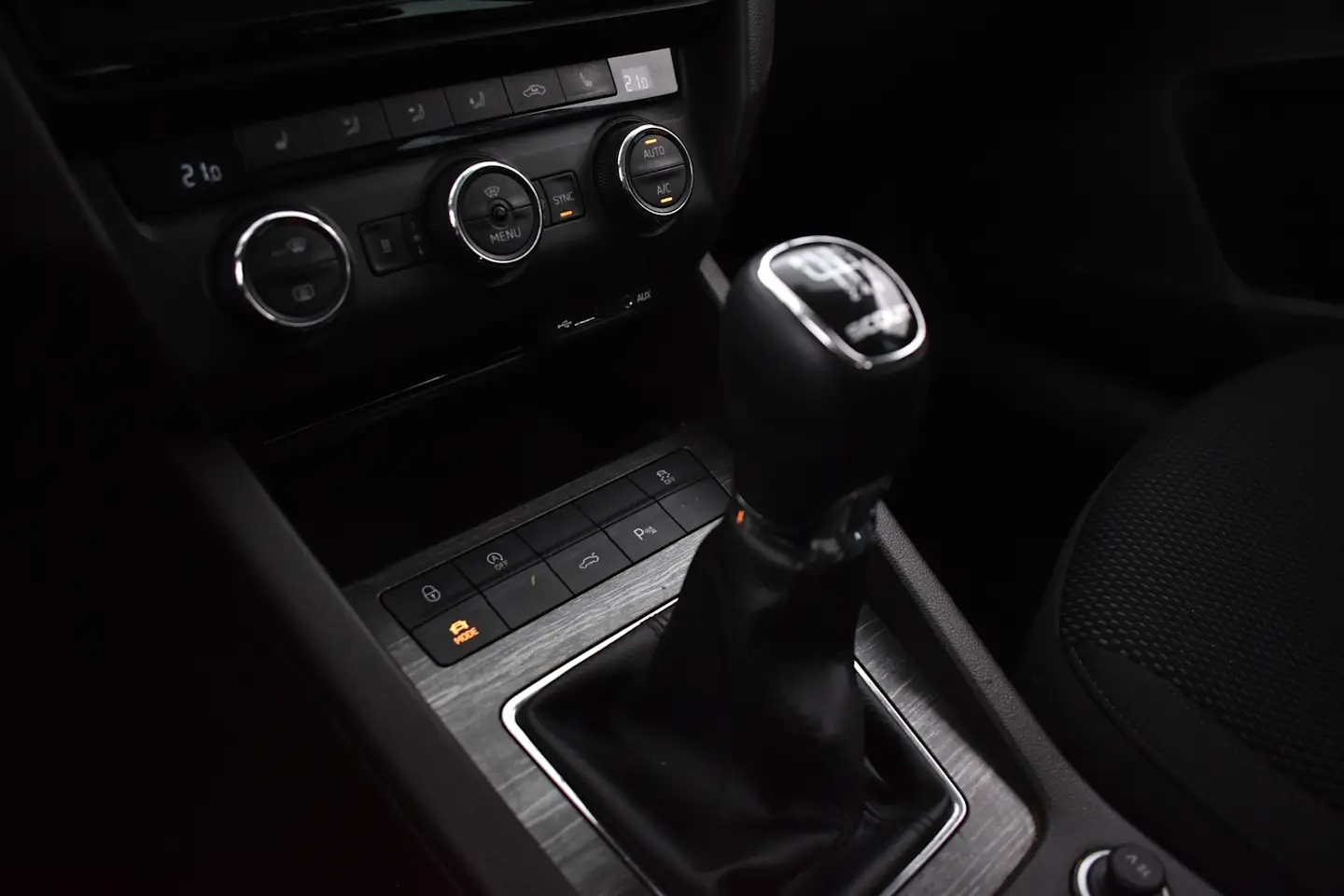 Car Image - 1nAtLMHwYULuf4UWOlViTM