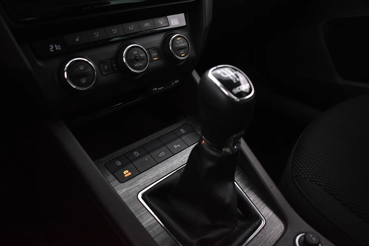 Car Image - 1nAtLMHwYULuf4UWOlViTM