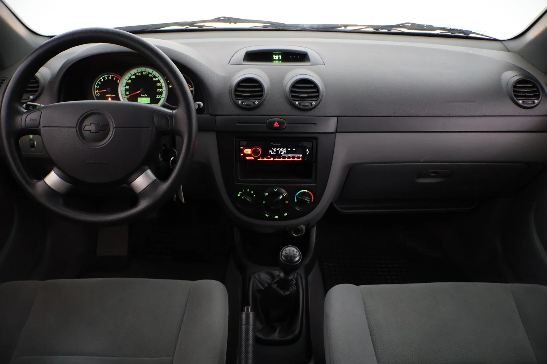 Car Image - 4uulUk7IpmNyIDGHq5MQR2