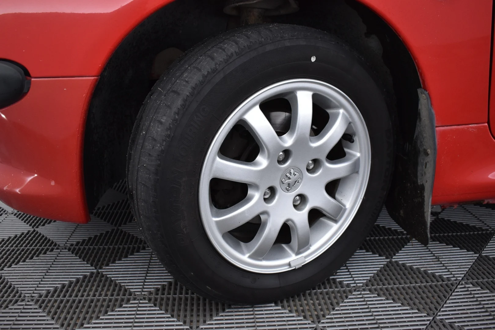 Car Image - 4B1K01U56yMe4AJMnQdaV9