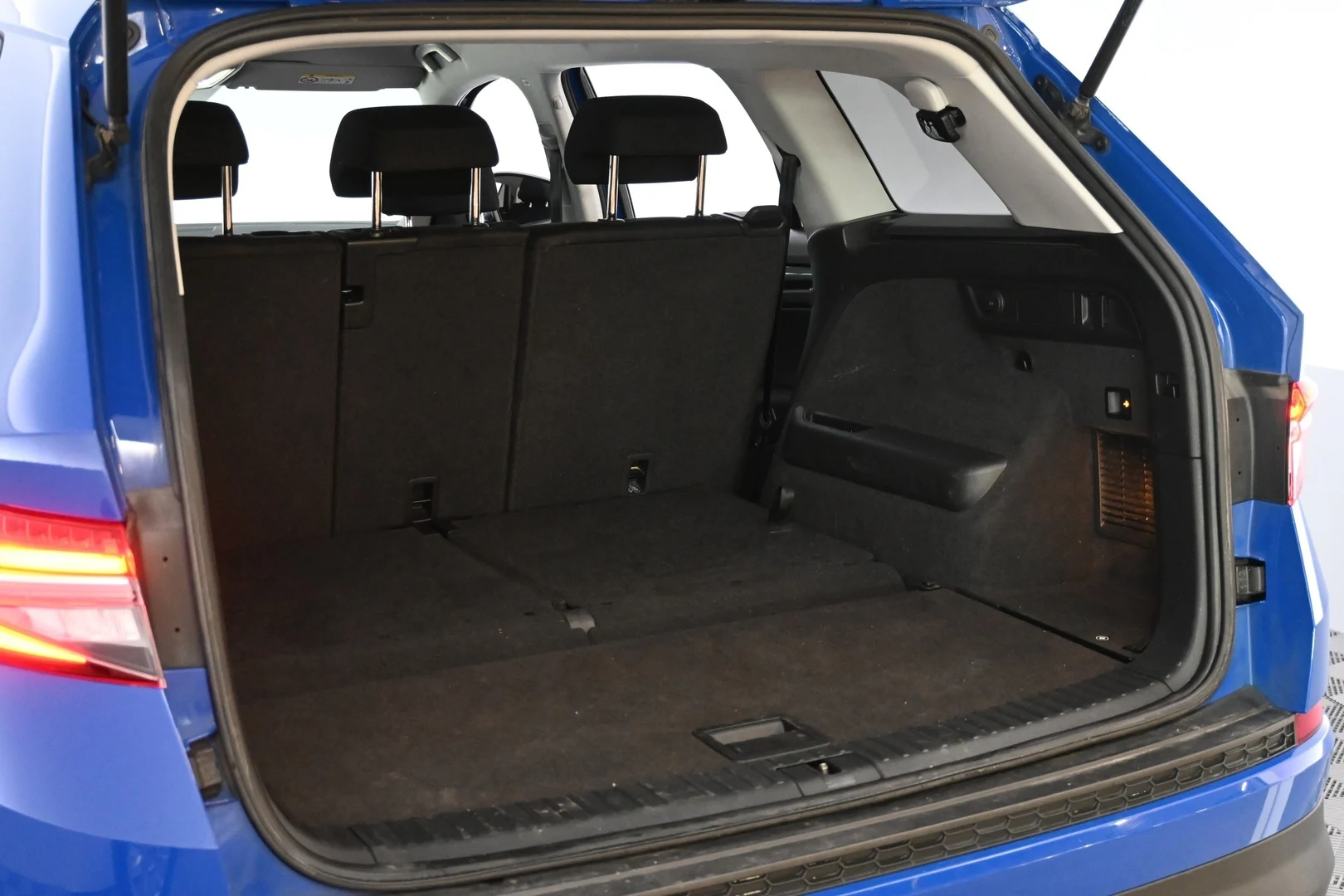 Car Image - 5Vrktu9rQW7jpeKNnrjniA