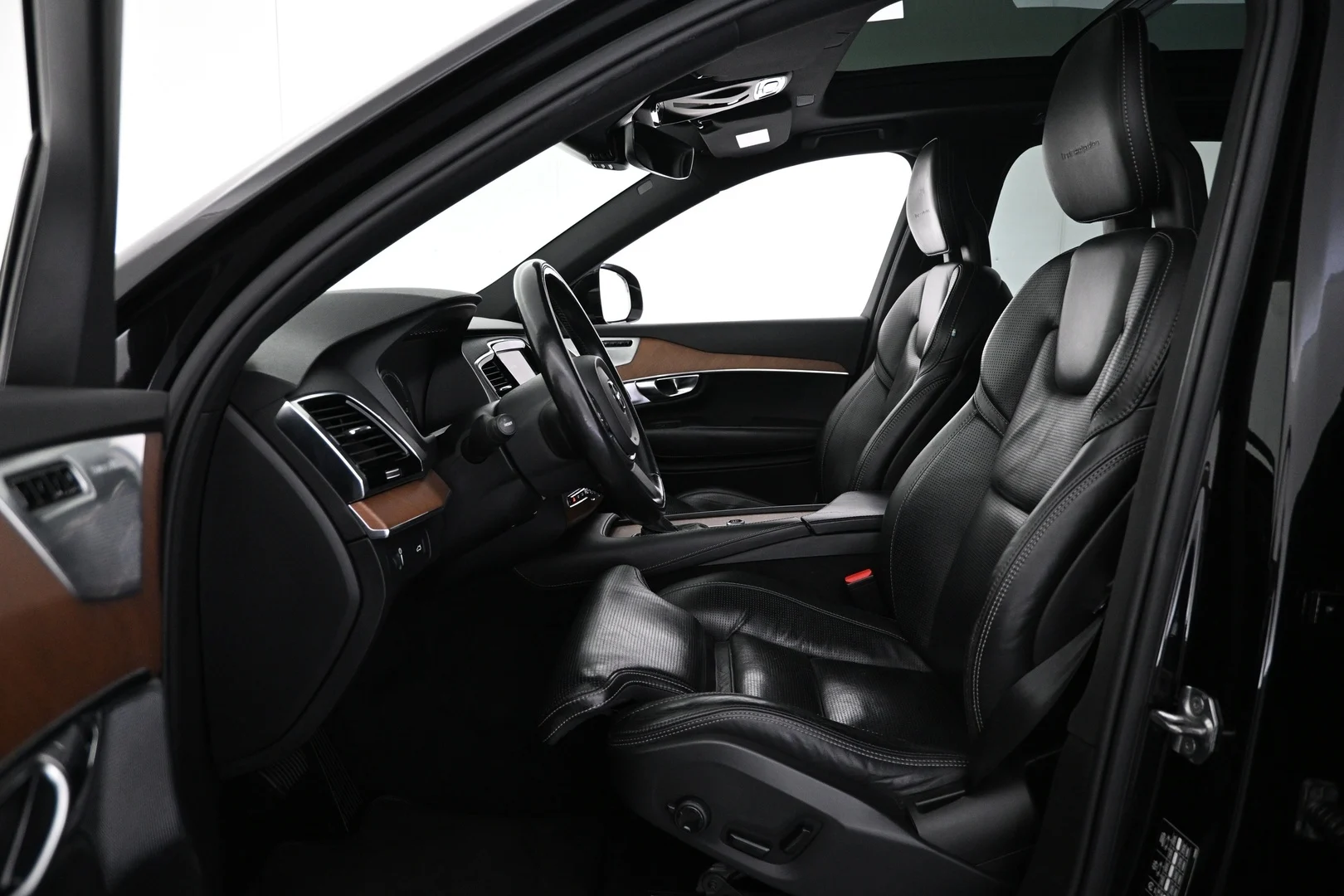 Car Image - 2J7eM0w9FVrwtPUDKNael8