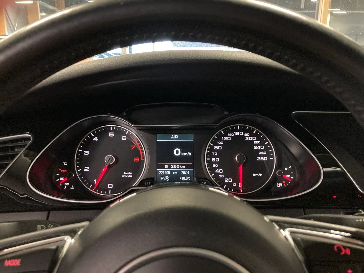 Car Image - 2WuYUUxFfh4GFkjy81bYw2
